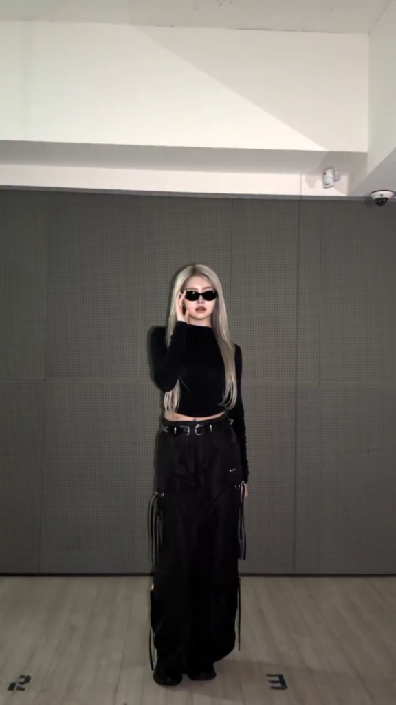 251229 JENNIE - 'like JENNIE (MMA 2025 Remix Ver.)' Dance Challenge by Haum (KiiiKiii)