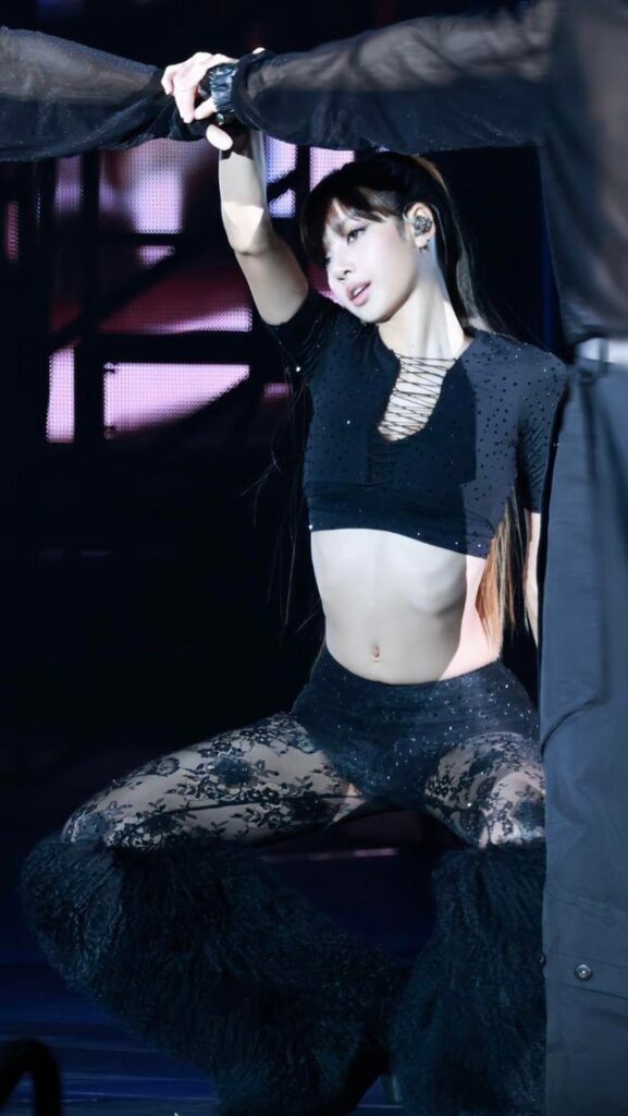 Lalisa 🖤