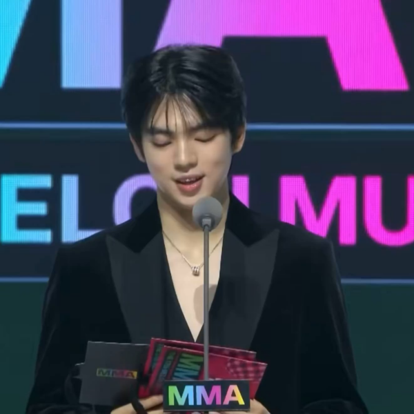 251220 JENNIE wins ‘Millions TOP 10’ at The 17th MelOn Music Awards!