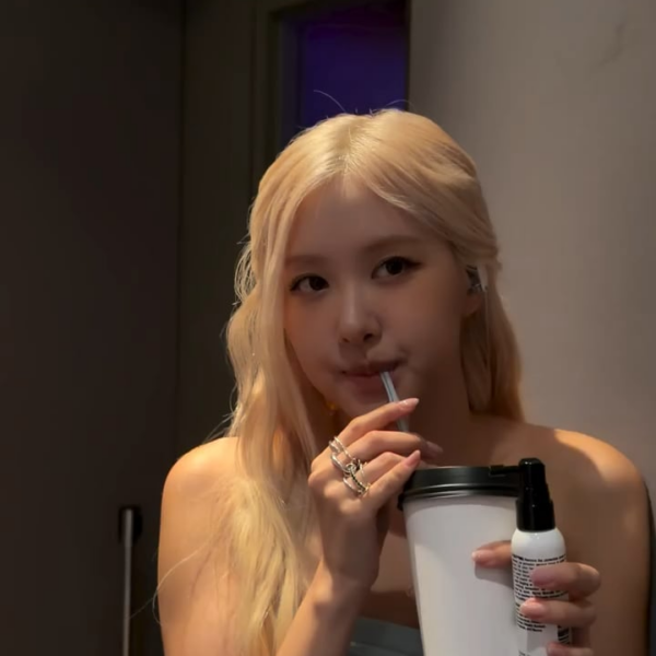 251205 Rosé IG Story Update