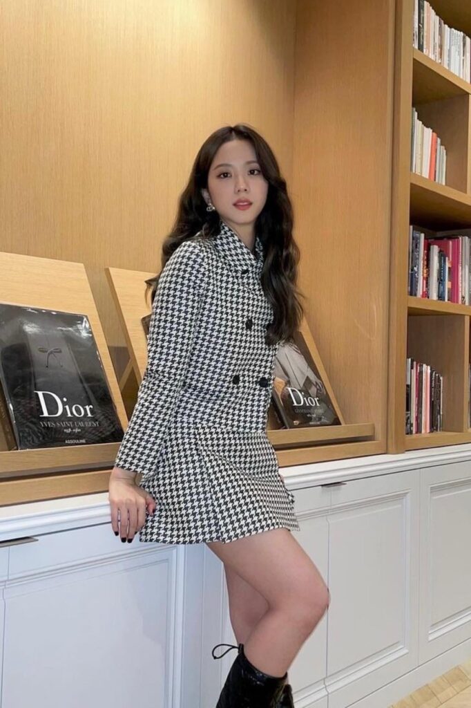 211005 Jisoo
