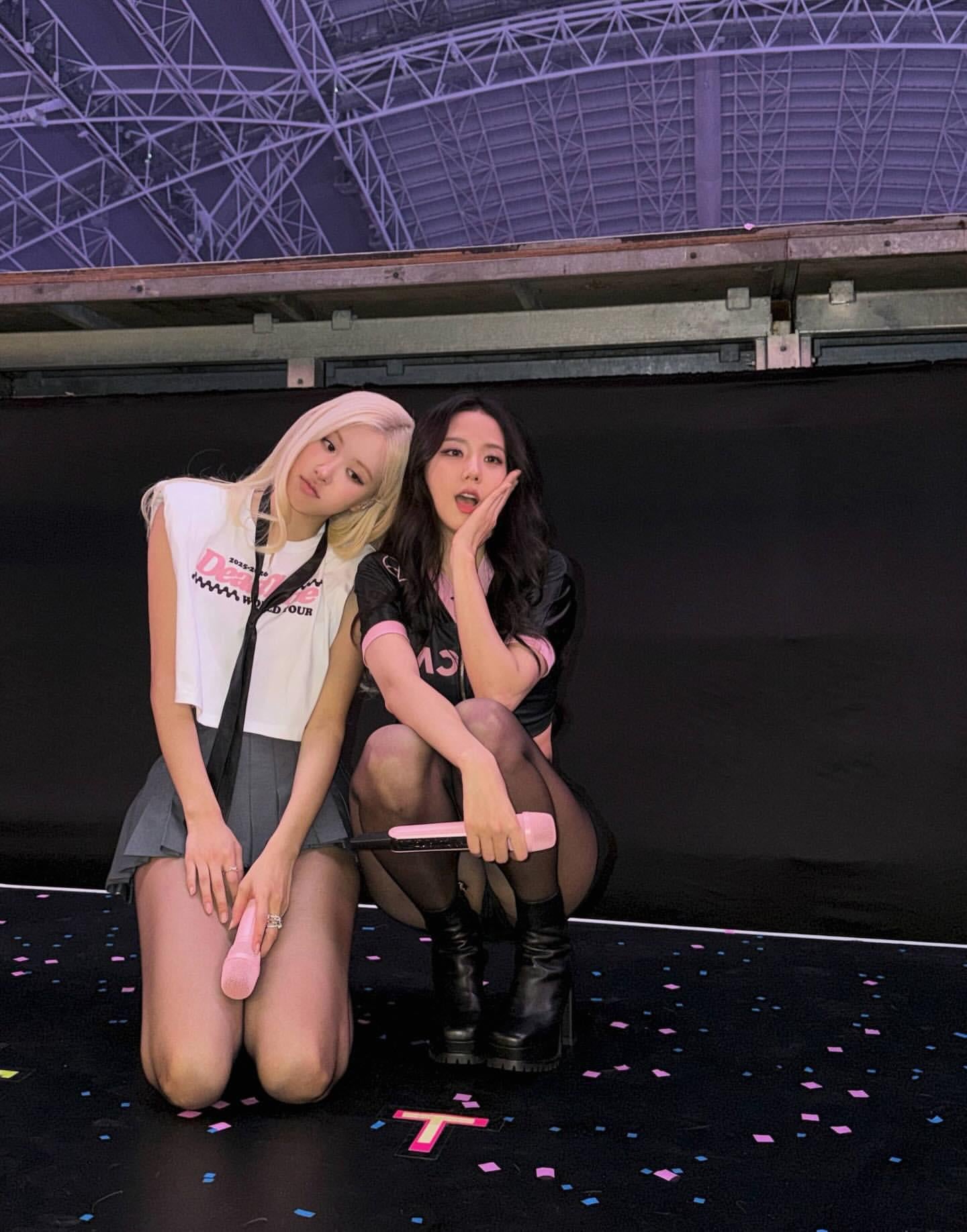 251206 JISOO IG Update w/ ROSÉ