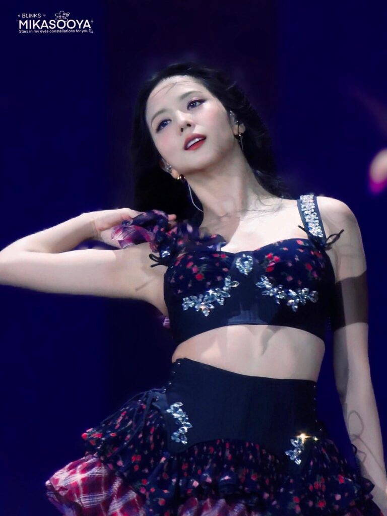 251128 Jisoo