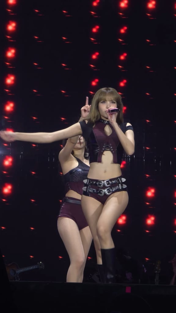 251128 Lisa is Stunning in Concert