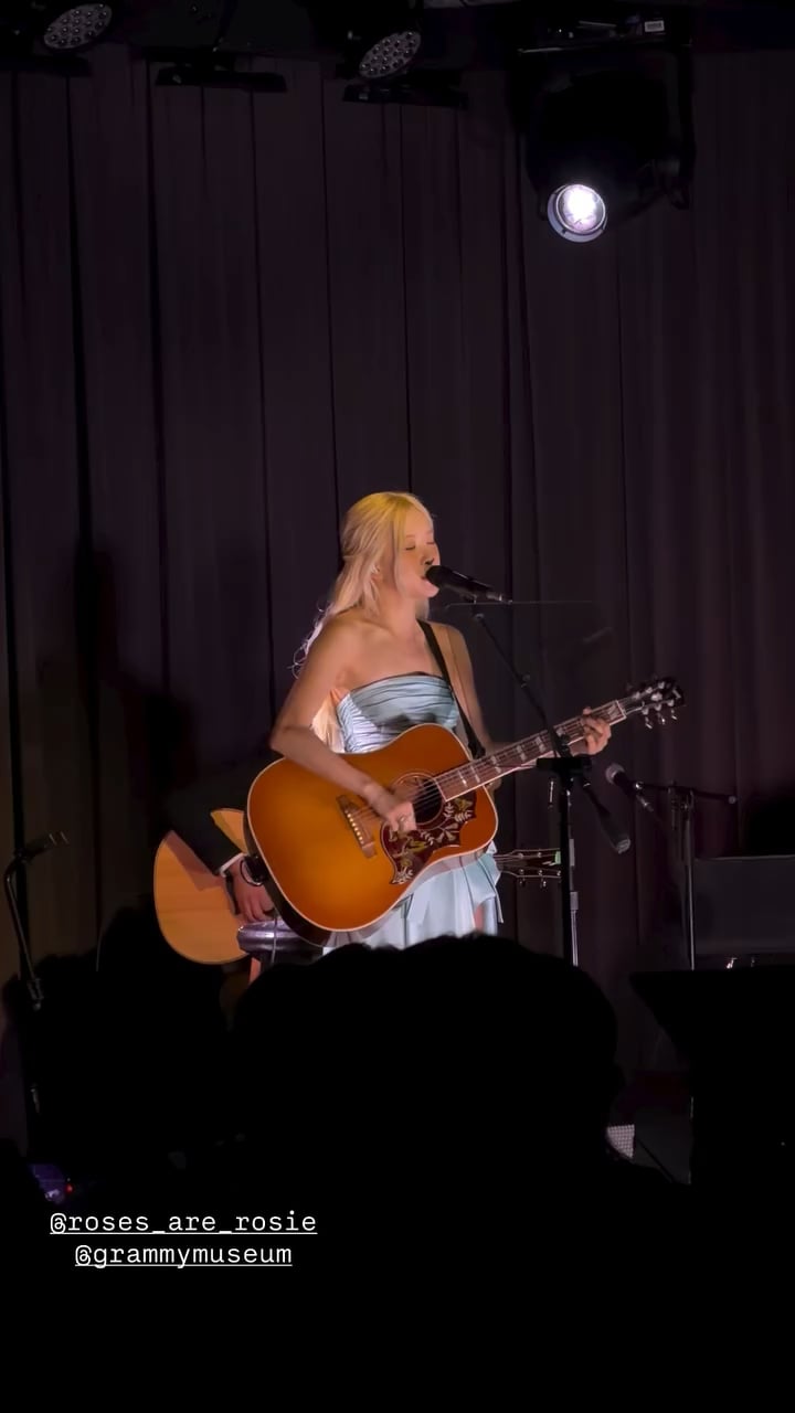 251204 ROSÉ - ‘No Surprises’ (Radiohead Cover)