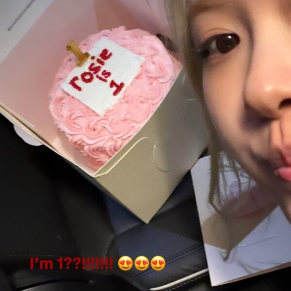 251206 Rosé IG Story Update