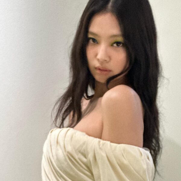 220928 Jennie Instagram Update