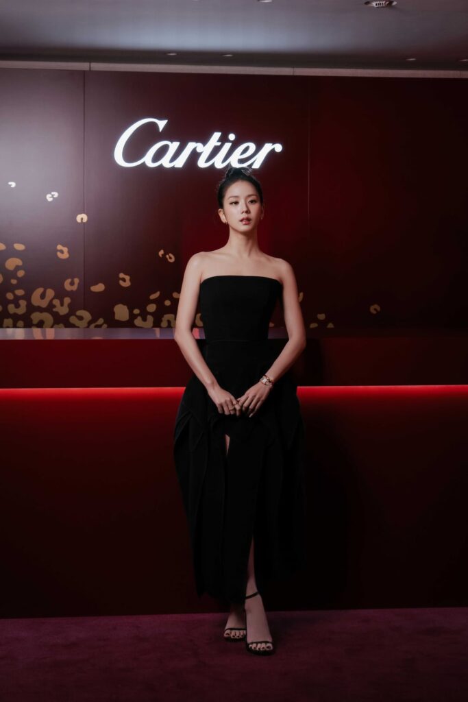 251223 JISOO APP Update | [📸] Cartier EOY Party BEHIND