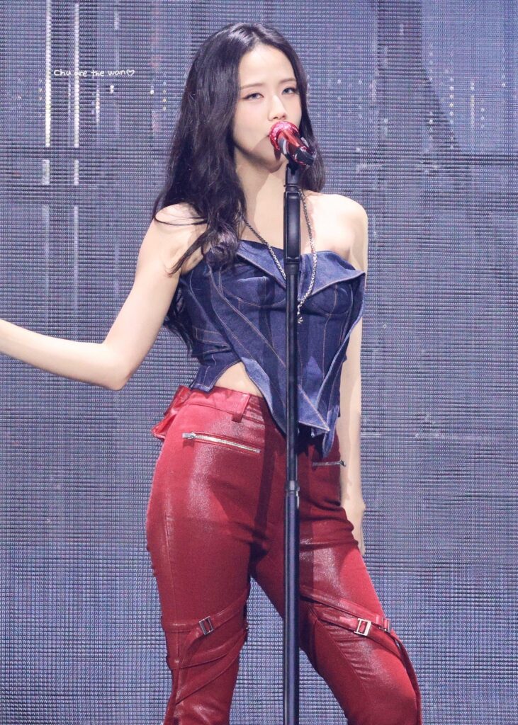 251122 Jisoo