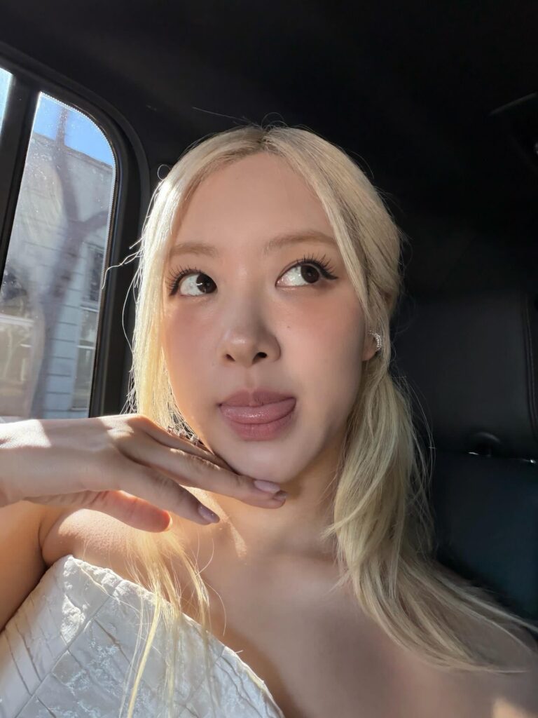 Rose Instagram Update - 251207