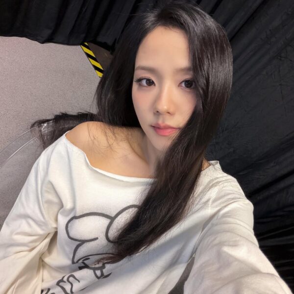 251215 JISOO APP Chat Photos