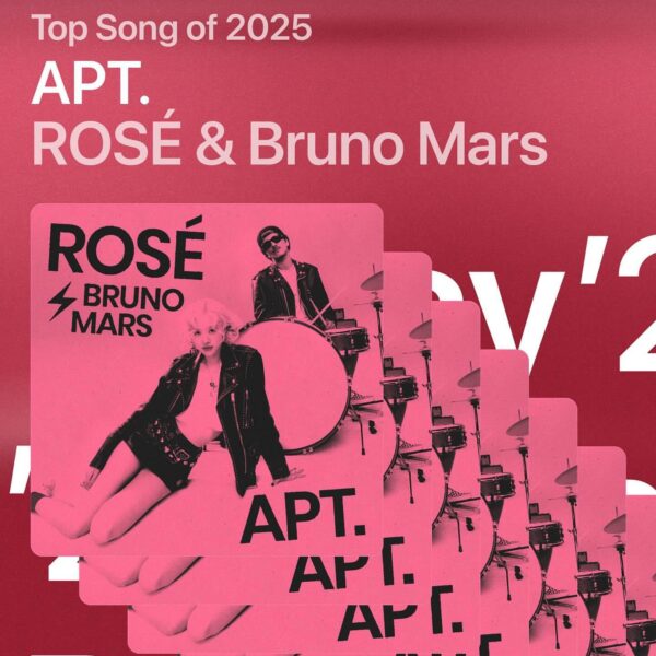 ROSÉ & Bruno Mars - ‘APT.’ is Apple Music’s biggest track of 2025!