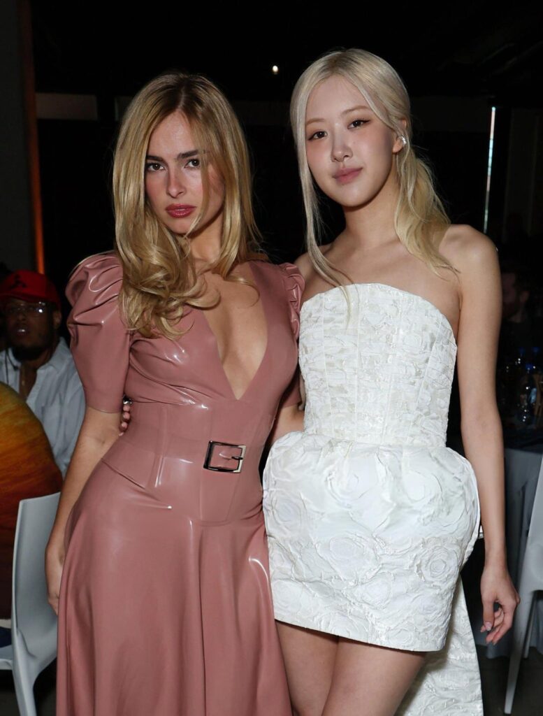 251206 Rosé w/ Addison Rae @ Variety’s Hitmakers Event