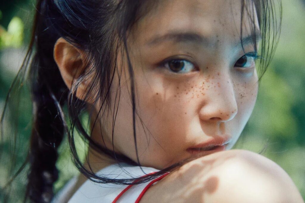 260116 Jennie Photo Exhibition J2NNI5