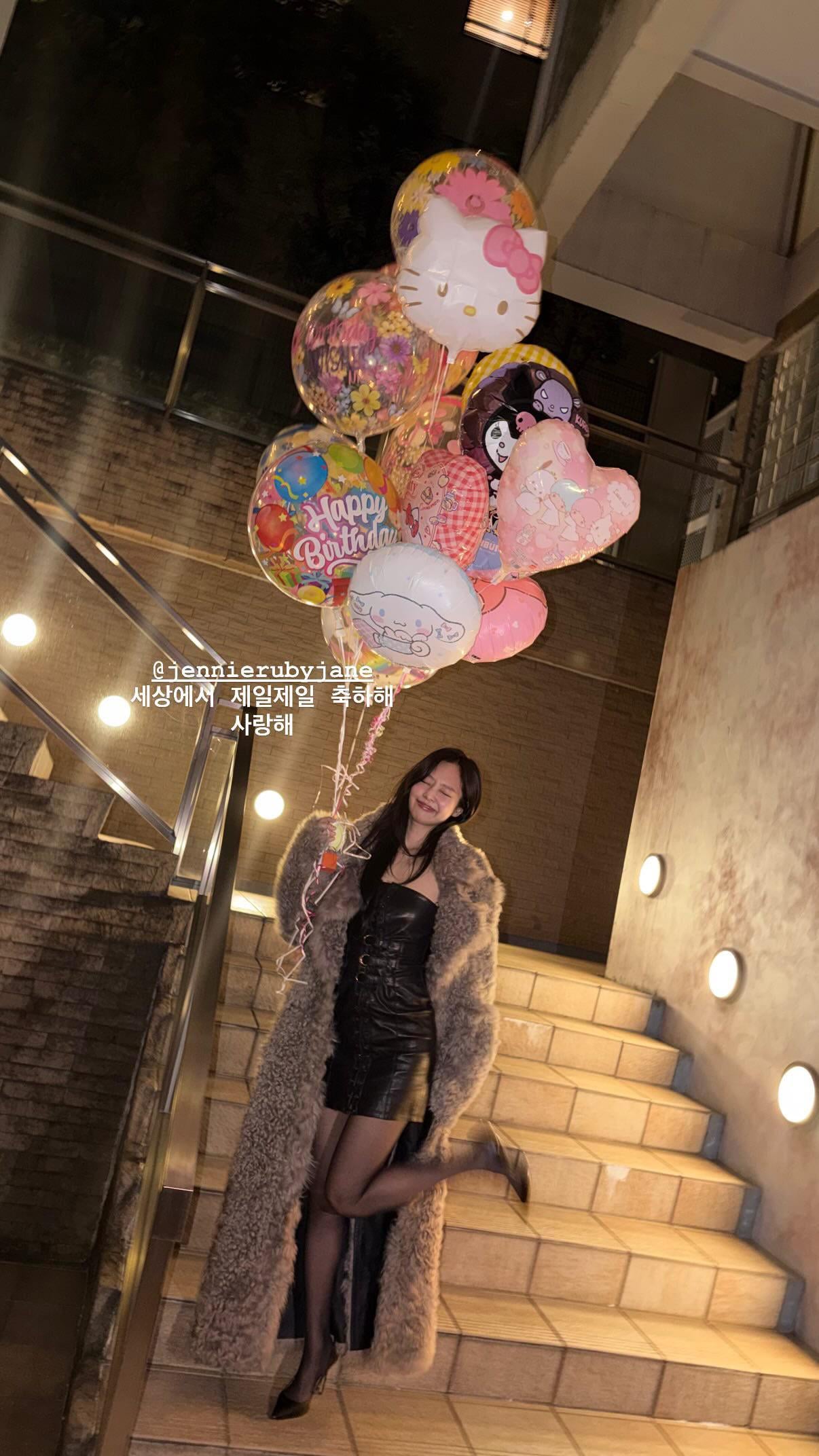 260116 limszin IG Story Update w/ Jennie