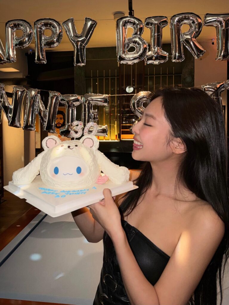 260116 Jennie Weverse Update