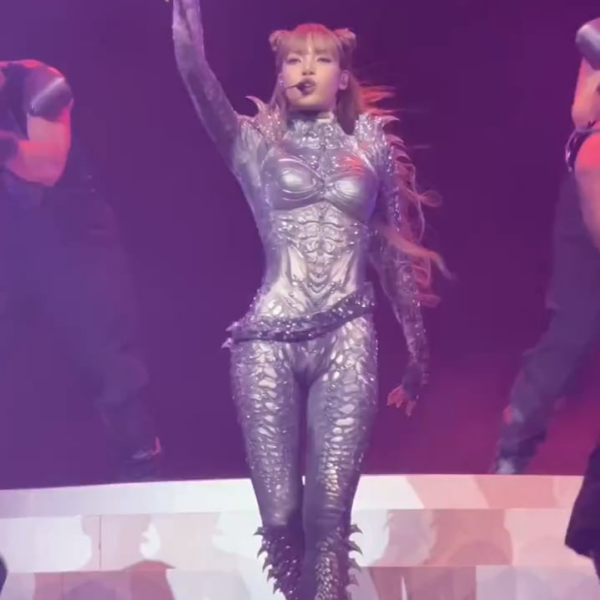 250411 - Lisa in her custom dragonsuit at Coachella 2025