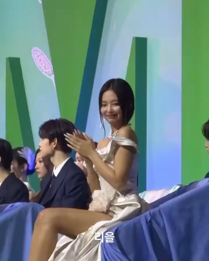 Jennie at Melon Music Awards - 251220