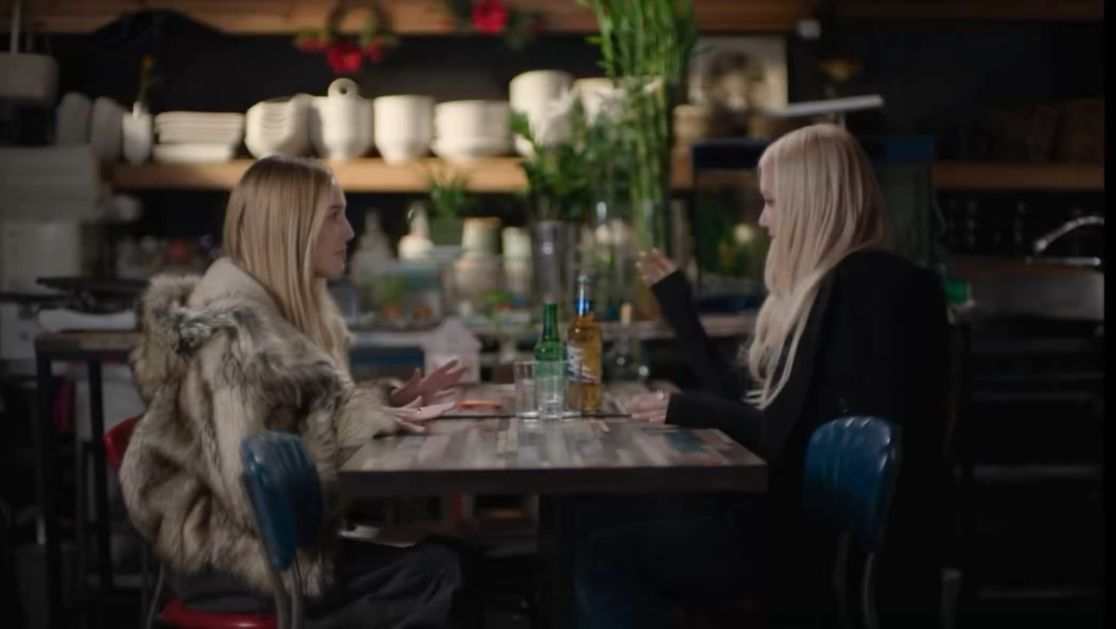 Rosé Teaches Alex Cooper How to Make a Korean Cocktail on ‘Call Her Daddy’