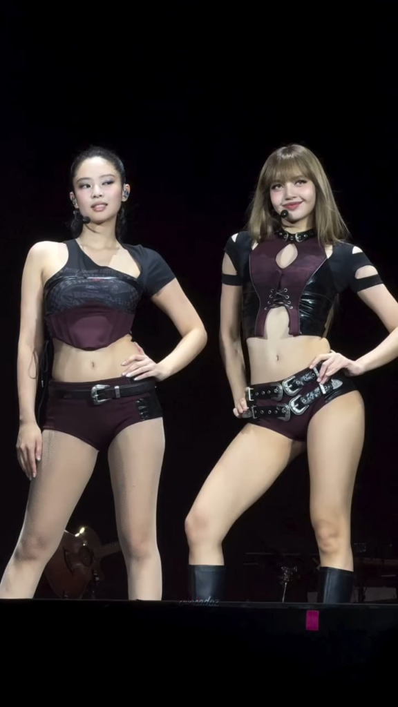 Jennie with Lisa at 'Deadline' World Tour - 251217
