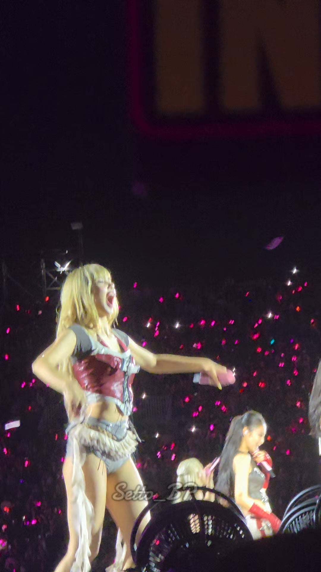 250723 Lisa - Forever Young