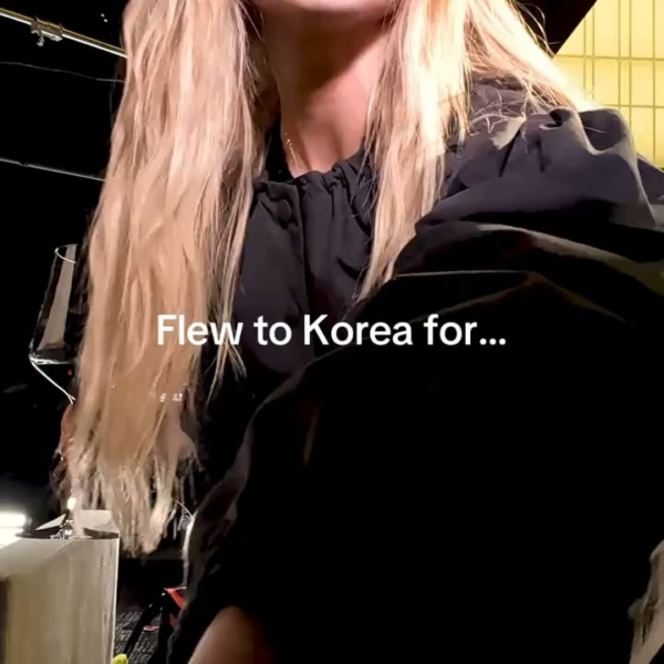 260130 Alex Cooper TikTok Update w/ ROSÉ