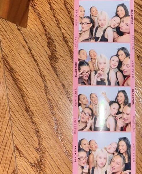 ROSÉ with BLACKPINK Deadline Dancers