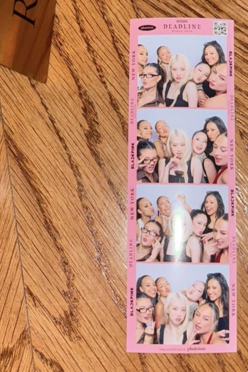 ROSÉ with BLACKPINK Deadline Dancers