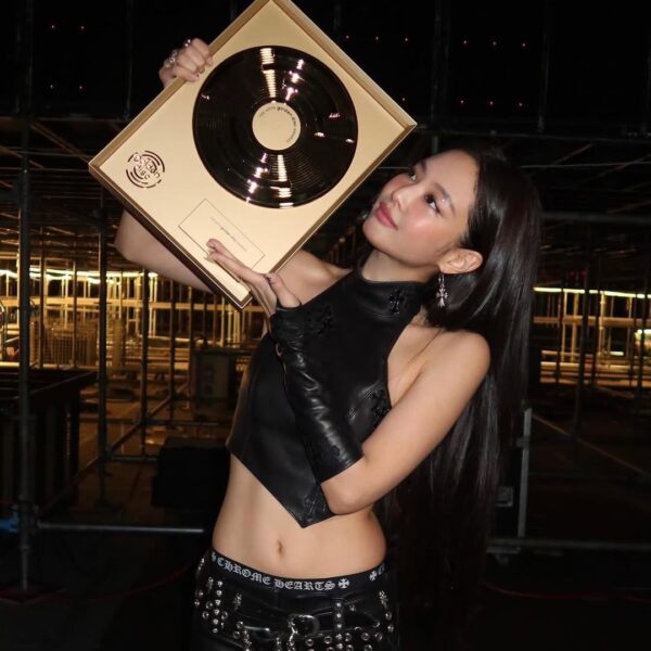 260114 Jennie IG Update 3