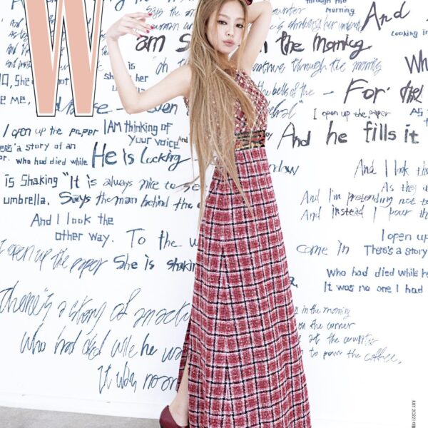 JENNIE ON THE COVER OF W KOREA JULY 2022 ISSUE