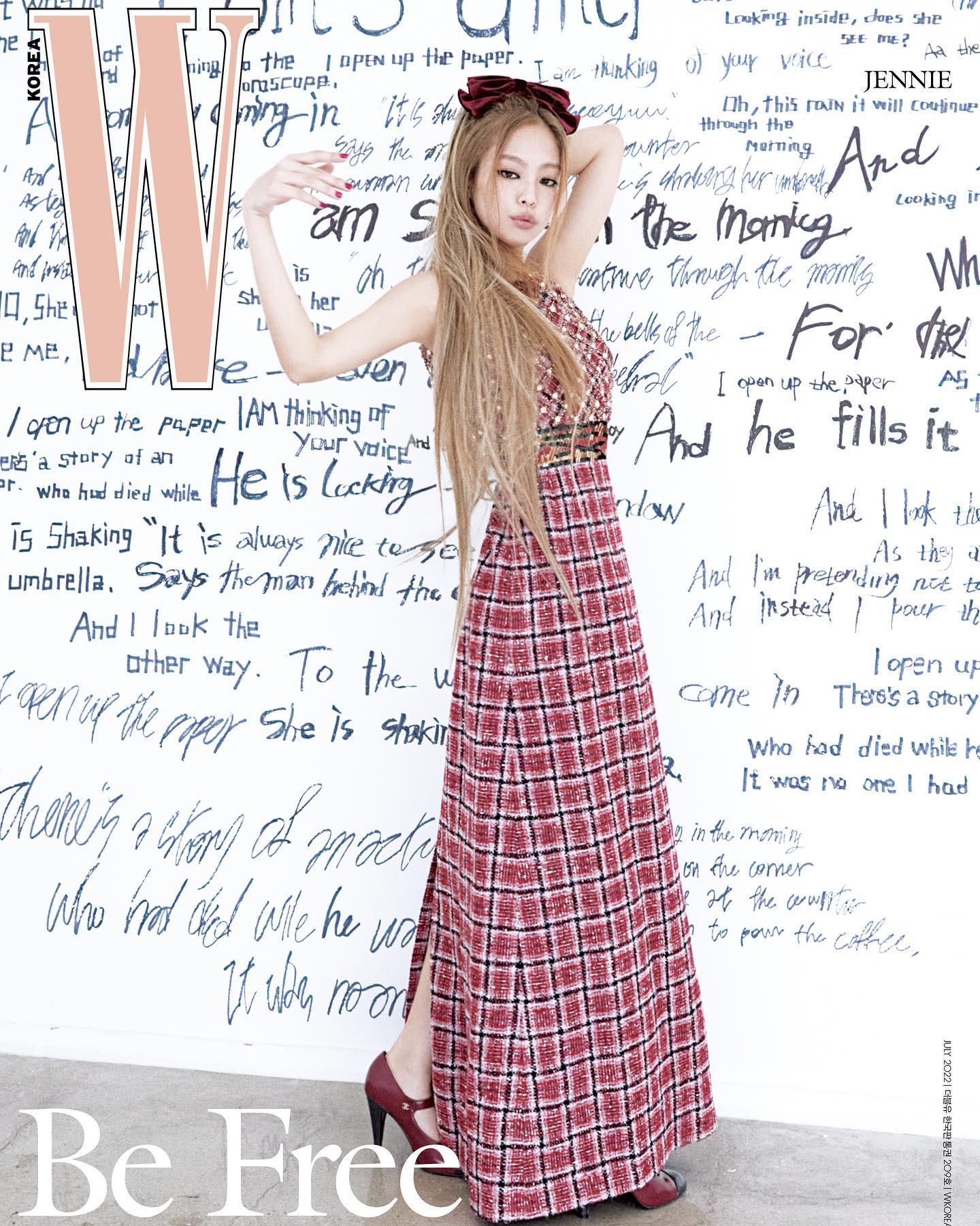 JENNIE ON THE COVER OF W KOREA JULY 2022 ISSUE