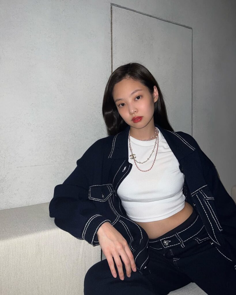 220213 Jennie Instagram Update