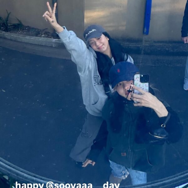 260103 ROSÉ IG Story Update w/ JISOO