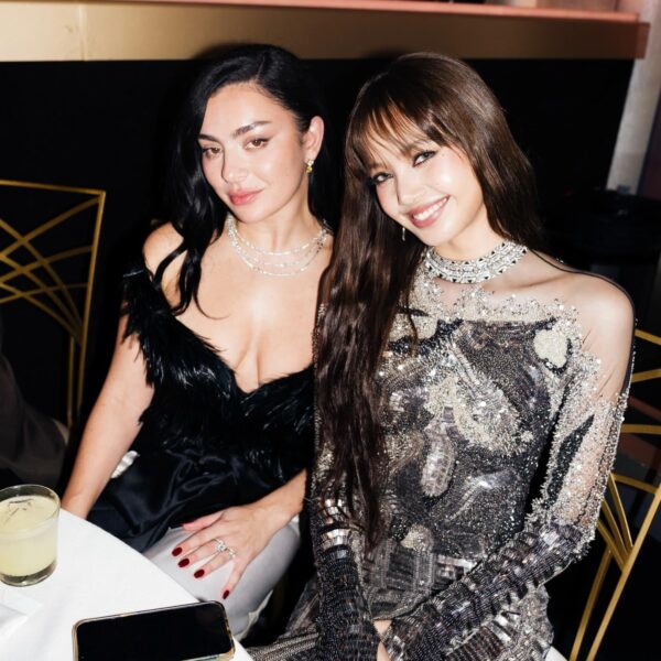 260111 Lisa w/ Charli XCX @ The 83rd Golden Globe Awards