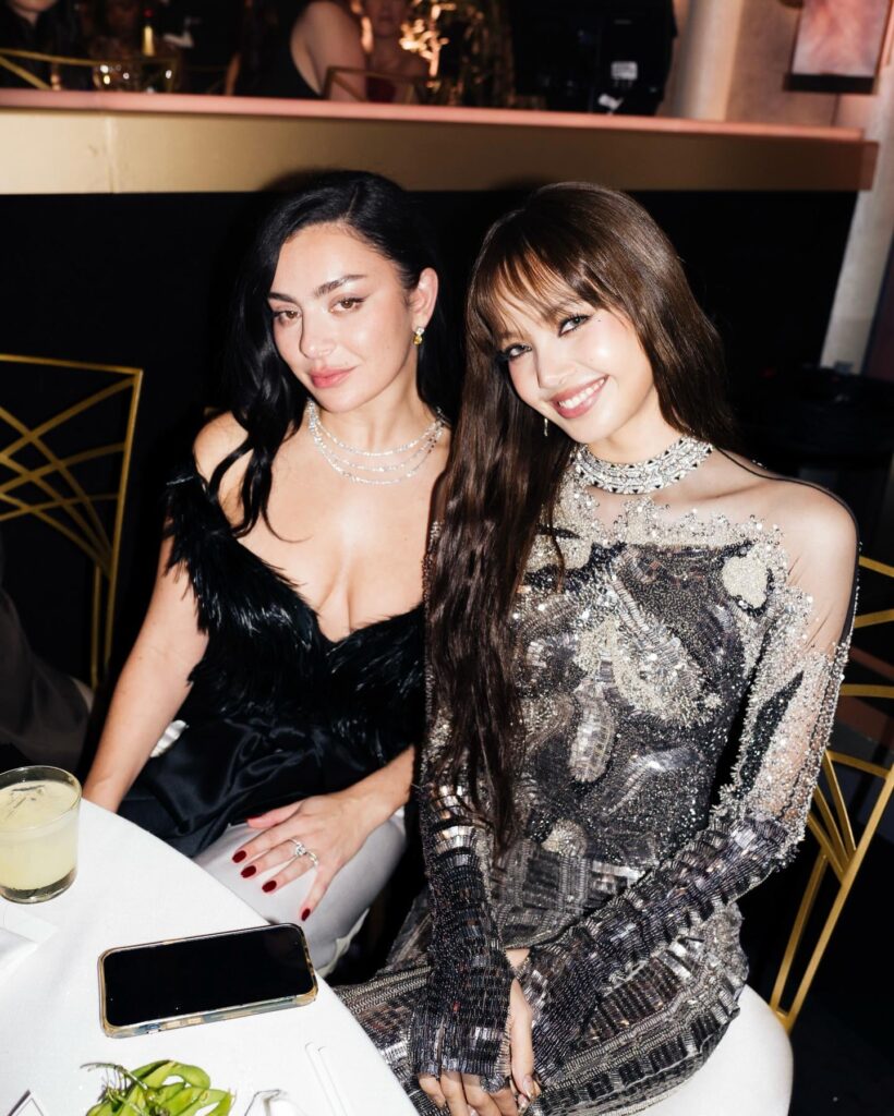260111 Lisa w/ Charli XCX @ The 83rd Golden Globe Awards