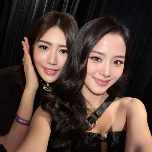 260128 littlekkaren IG Update w/ Jisoo