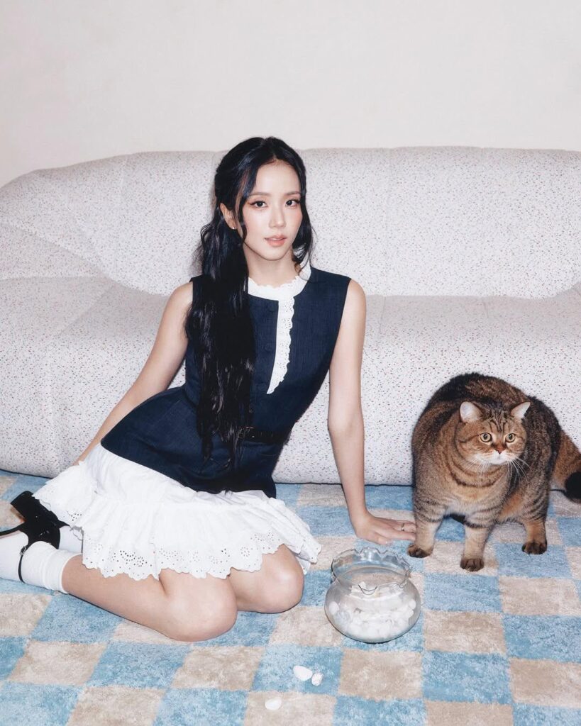 260128 Jisoo for Self-Portrait