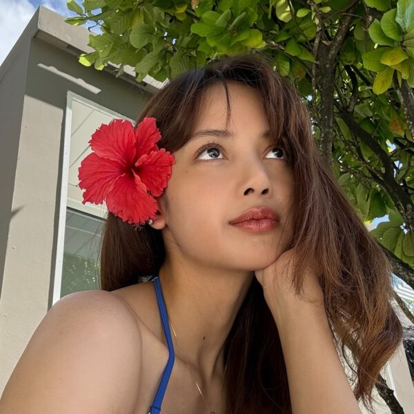 250116 Lisa IG Update: Summer in December