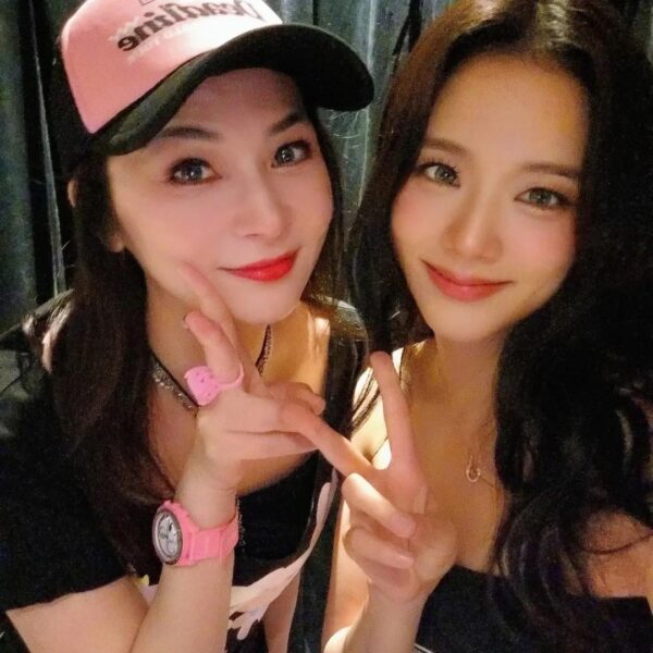 250124 dr_maret_lee IG Update w/ Jisoo