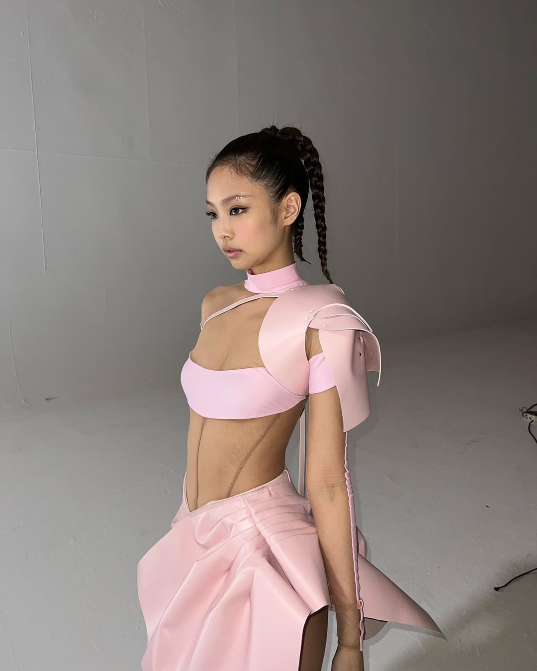 220917 Jennie Instagram Update