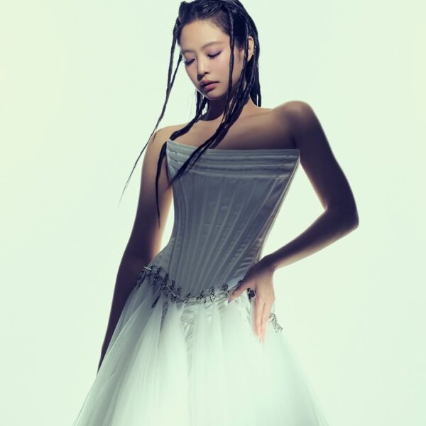 Jennie for DEADLINE Visual Posters - 260208