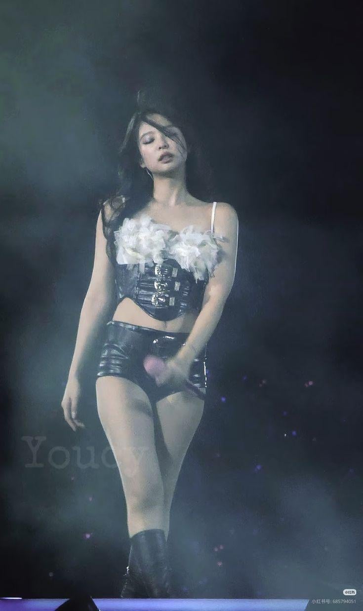 251025 Jennie at the Deadline World Tour in Bangkok Day 2