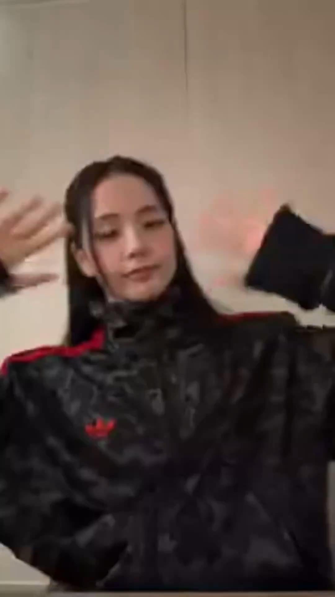 260228 Jisoo & Jennie IG Live [RAW]