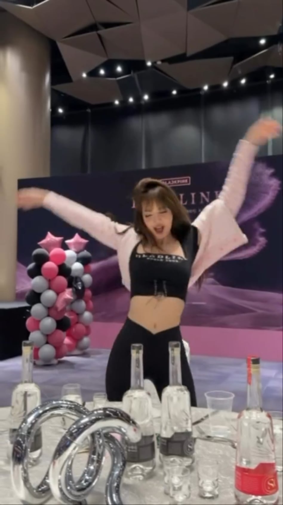 260203 Lisa IG Story Update