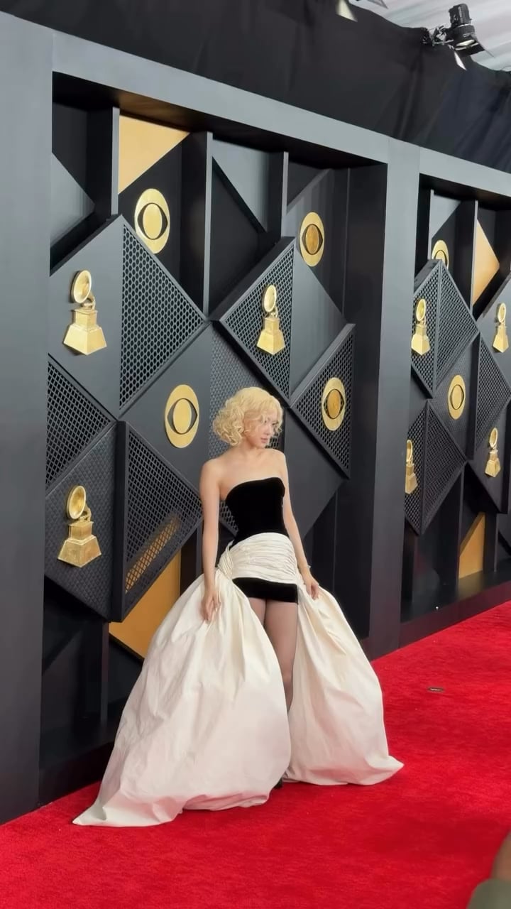 260201 ROSÉ (vampirehollie) IG Update