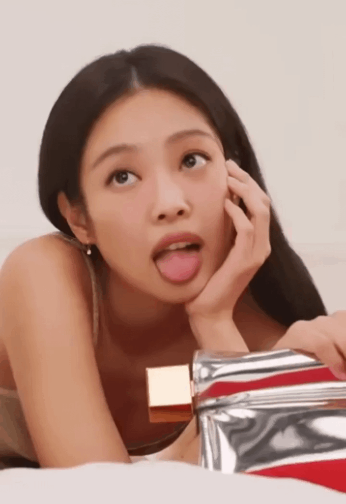 JENNIE