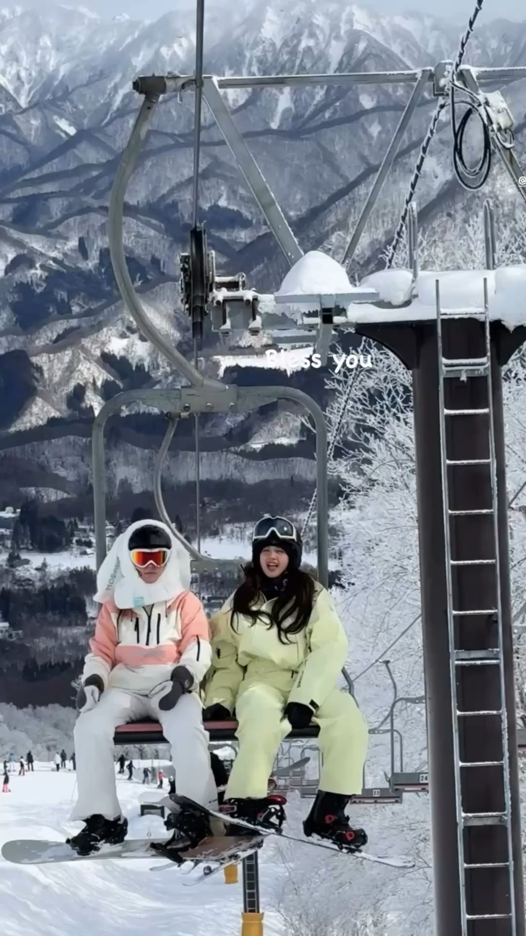 260211 heyalic_e IG Story Update w/ Lisa