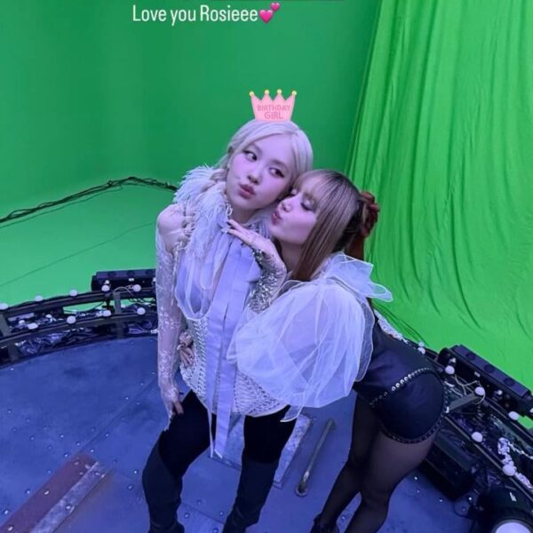 260211 Lisa IG Story Update w/ Rosé