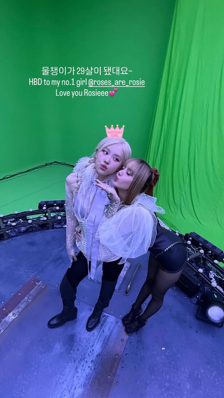 260211 Lisa IG Story Update w/ Rosé