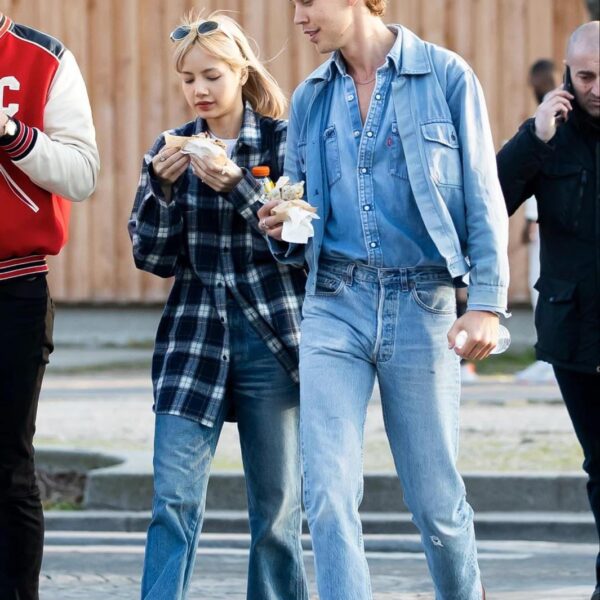 260206 : So i think Austin Butler is starring opposite Lisa in her rom-com, correct?